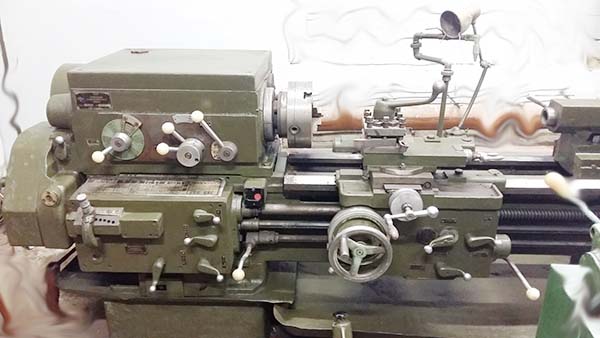 Фото токарно-гвинторізного верстата 1а62г Фото токарно-гвинторізного верстата 1а62г